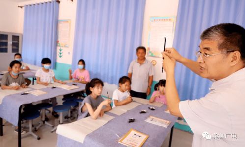 紅心青少年書法教育培訓(xùn)基地揭牌，助力國學(xué)傳承與教育創(chuàng)新